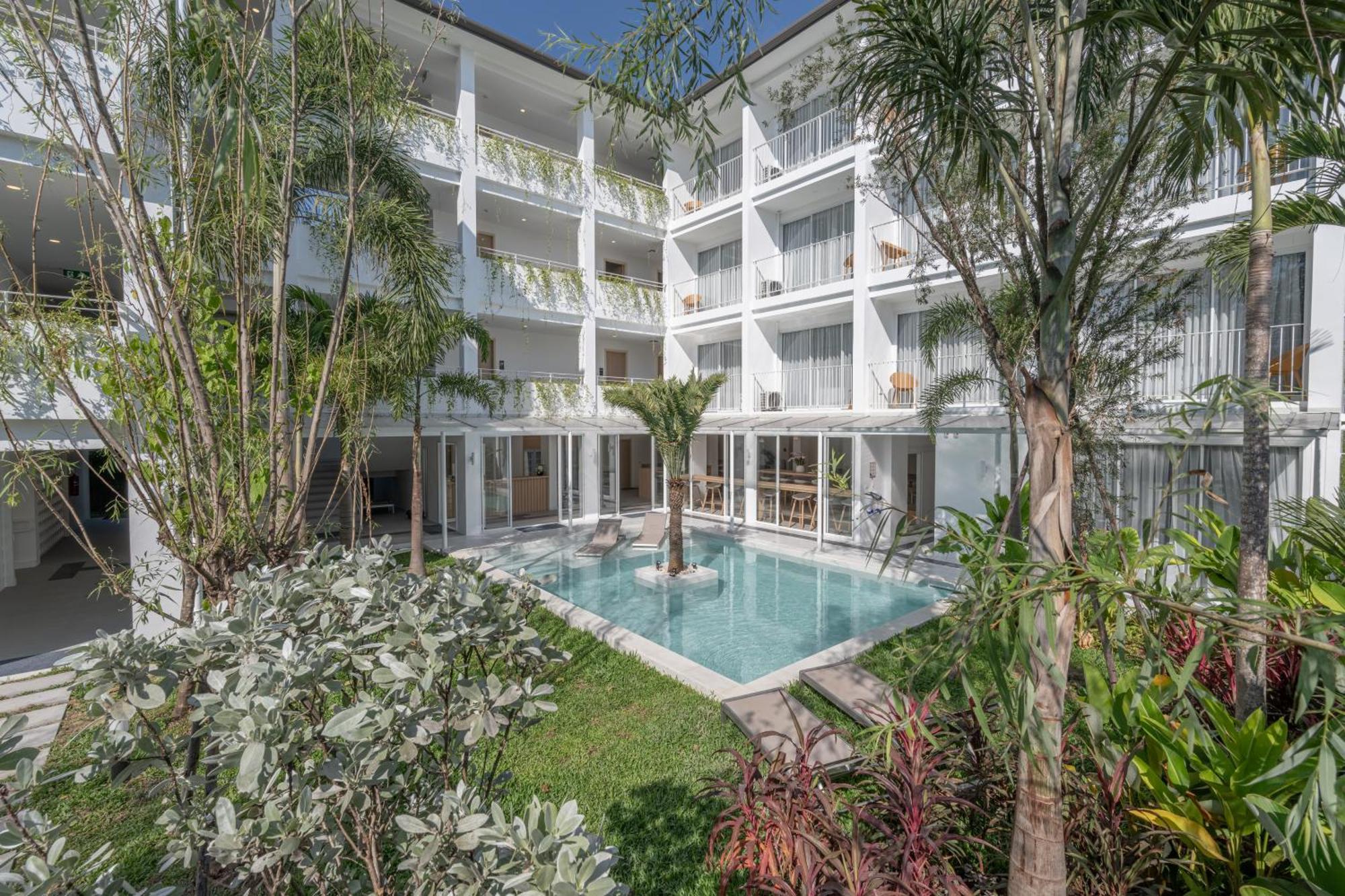 Lis Hotel Chiangmai Chiang Mai Bagian luar foto